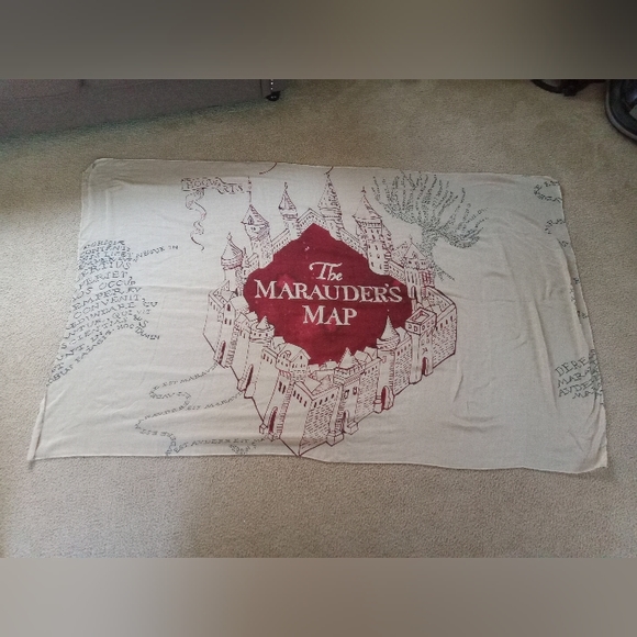 Harry Potter Marauder's Map large sheer scarf - Picture 4 of 4